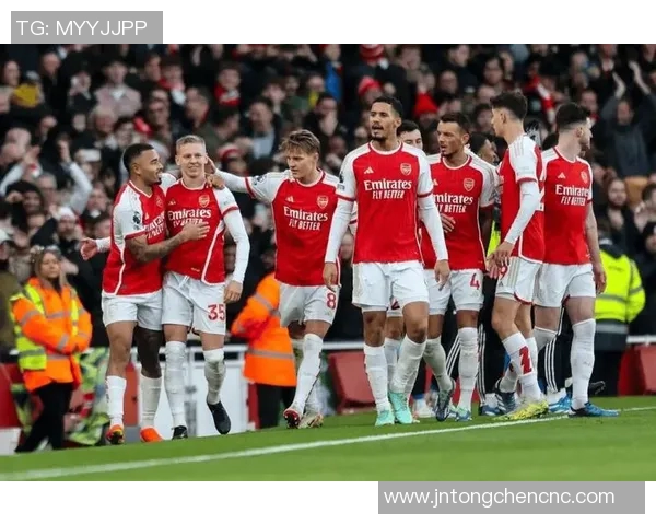 西汉母与阿森纳的巅峰对决：历史与现代足球的精彩碰撞