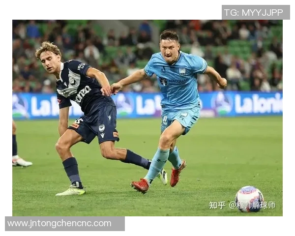 西悉尼漫步与悉尼FC的激烈对决展现澳超联赛的精彩魅力 西悉尼漫步与悉尼FC的激烈对决展现澳超联赛的精彩魅力