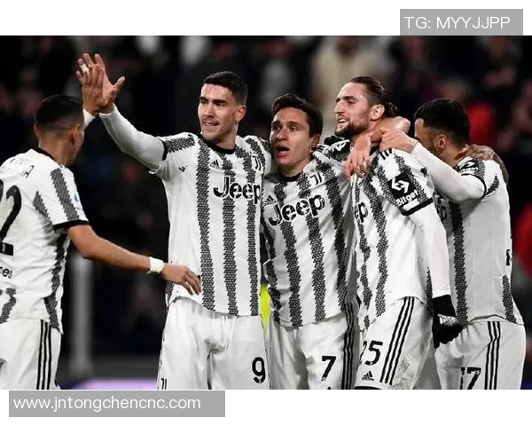 弗洛西与尤文的激烈对决揭示意甲新格局的潜力与挑战 弗洛西与尤文的激烈对决揭示意甲新格局的潜力与挑战