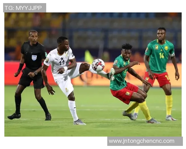 斯洛伐克与丹麦友谊赛精彩对决展现足球魅力与团队精神 斯洛伐克与丹麦友谊赛精彩对决展现足球魅力与团队精神