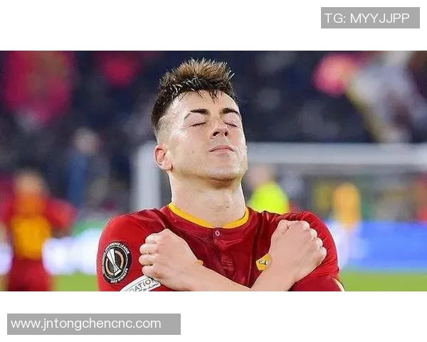 弗洛西与尤文的激烈对决揭示意甲新格局的潜力与挑战 弗洛西与尤文的激烈对决揭示意甲新格局的潜力与挑战