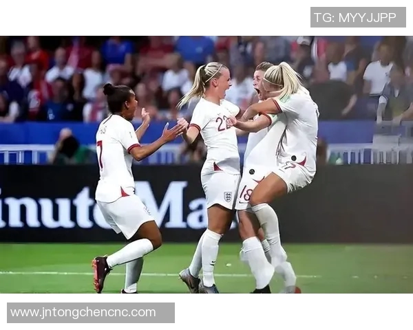 法国女足对阵美国女足比分揭晓精彩赛事回顾与分析