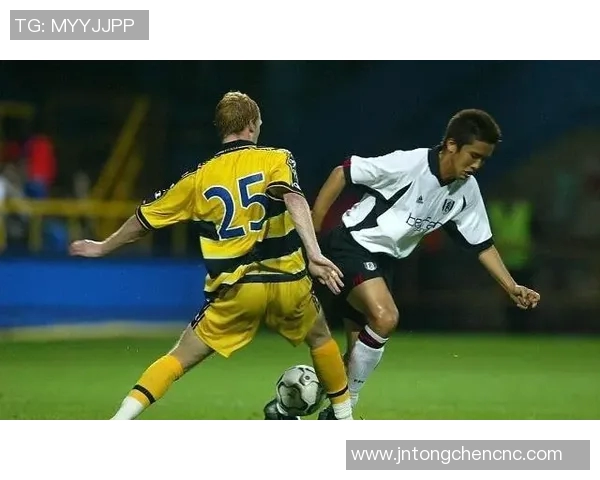 索肖与贝兹尔的激烈对决揭示了足球战术的新趋势与未来发展方向 索肖与贝兹尔的激烈对决揭示了足球战术的新趋势与未来发展方向