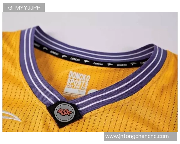 篮球明星头绳的魅力与时尚潮流如何引领年轻人的运动风尚